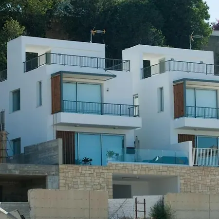 Leonidas Paphos